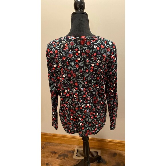 Croft & Barrow Blouse Size Large Top 100% Cotton V Neck Floral + Stretch Casual - Picture 4 of 8